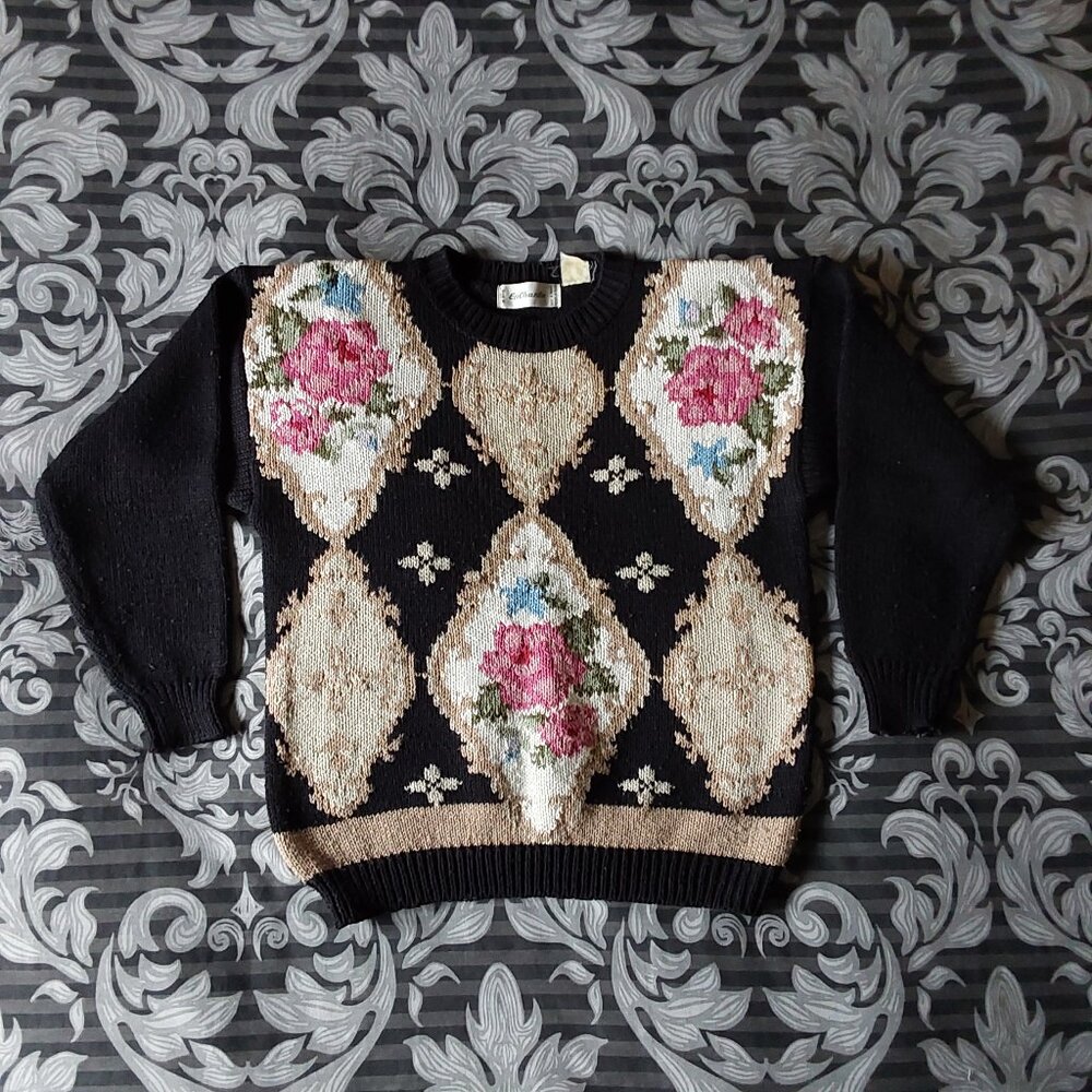 Rose design vintage knit crewneck sweater in black, beige, pink and blue.